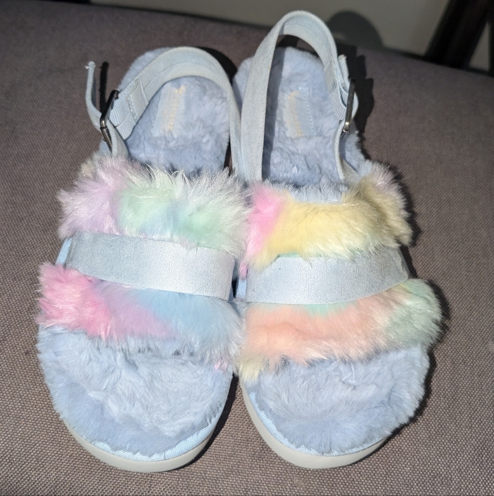 Koolaburra By Ugg Fuzzed Out Sandal Size 8